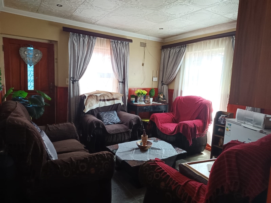 4 Bedroom Property for Sale in Park Village Western Cape
